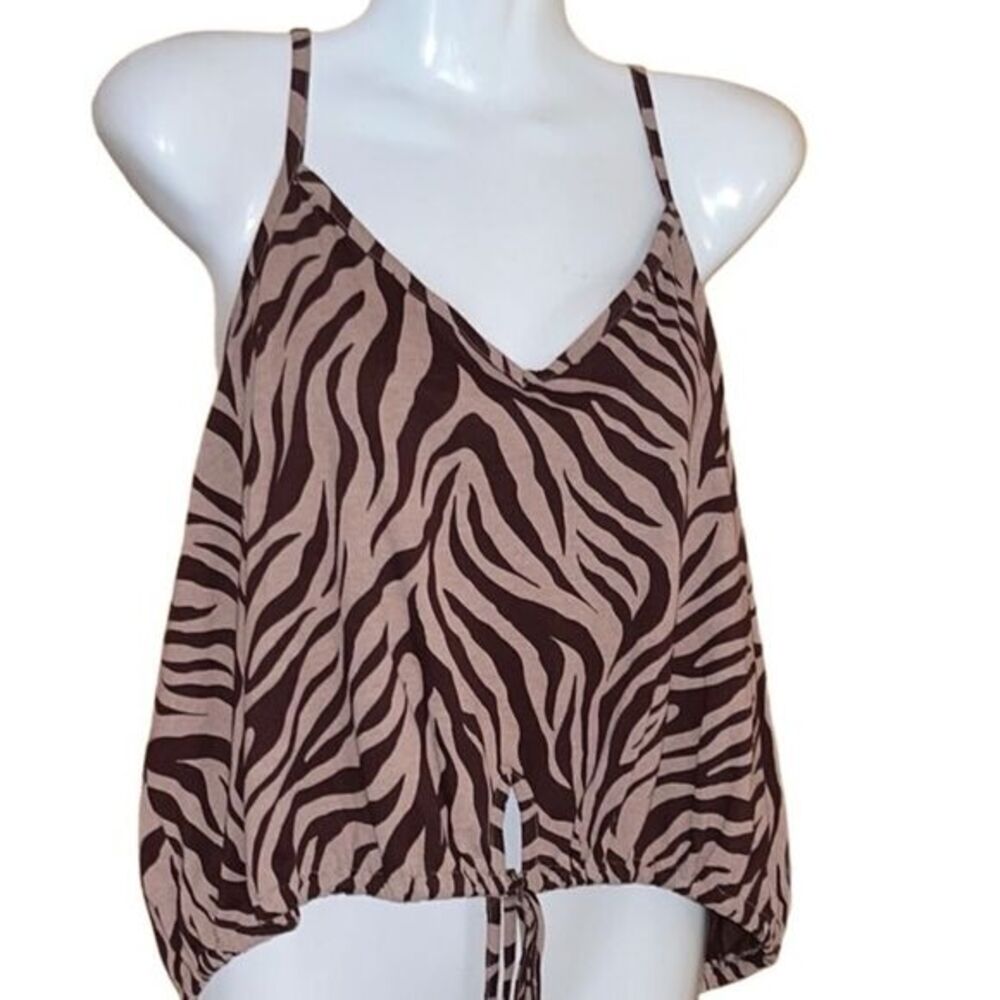 BP. Women's top 3X animal print adjustable straps cropped V-Neck keyhole tie New